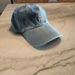 Anine Bing Jeremy cap NWOT!